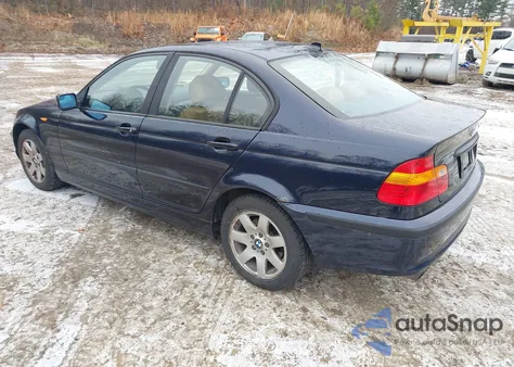 2004 BMW 325Xi z USA, uszkodzony, nr VIN WBAEU334X4PR07052